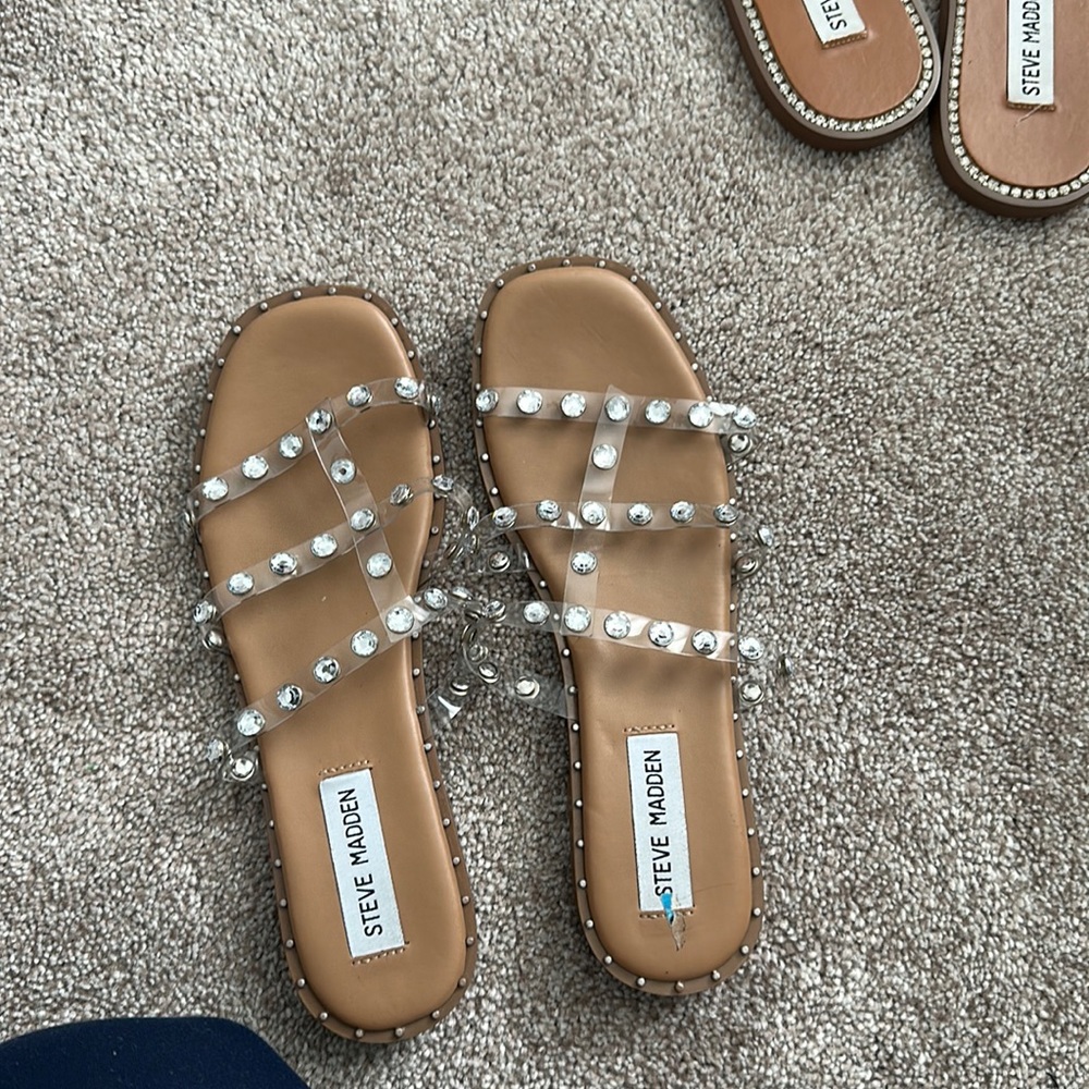 Steve Madden- gem sandles